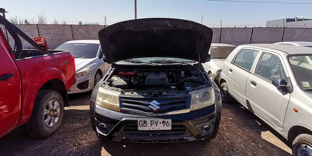 SUZUKI GRAND NOMADE GLX SPORT 2.4 - Imagen 38