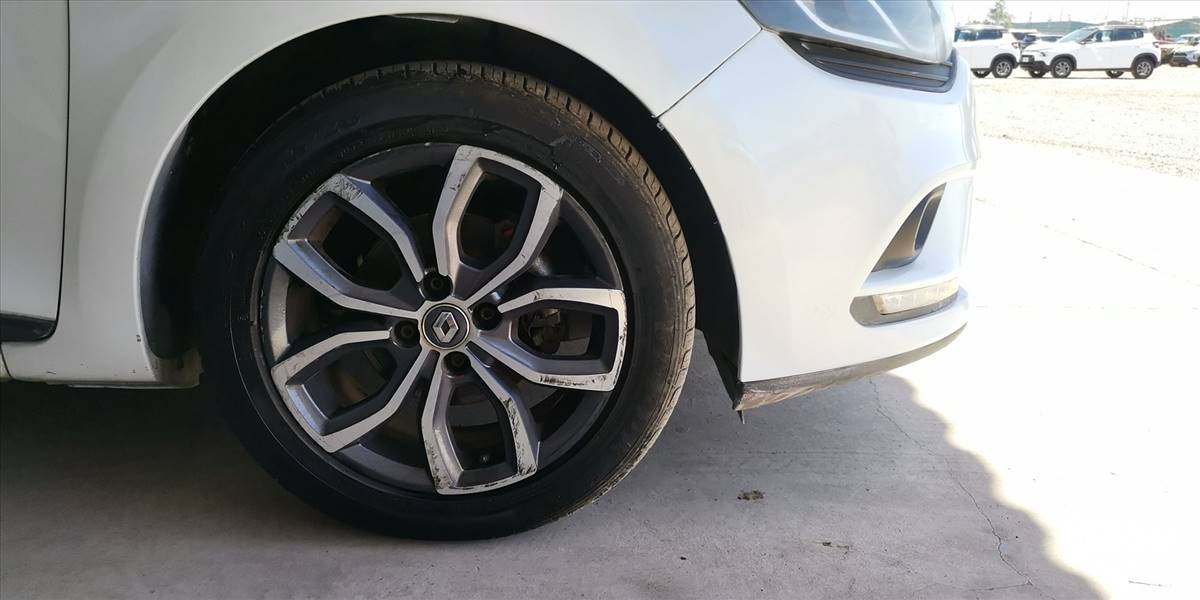 RENAULT CLIO IV HB 1.2 - Imagen 82