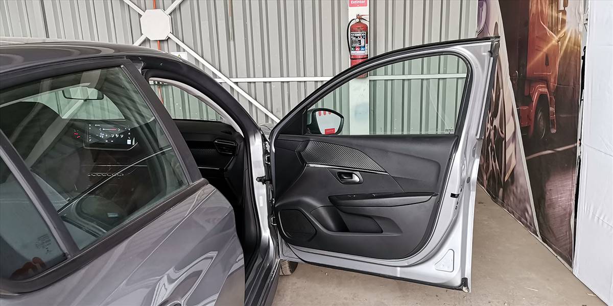 PEUGEOT 208 PURETECH 75 MT 1.2 - Imagen 29