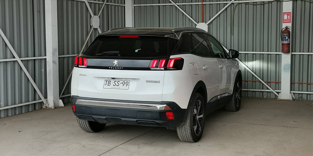 PEUGEOT 3008 BLUE HDI 130 EAT8 1.5 AUT - Imagen 3