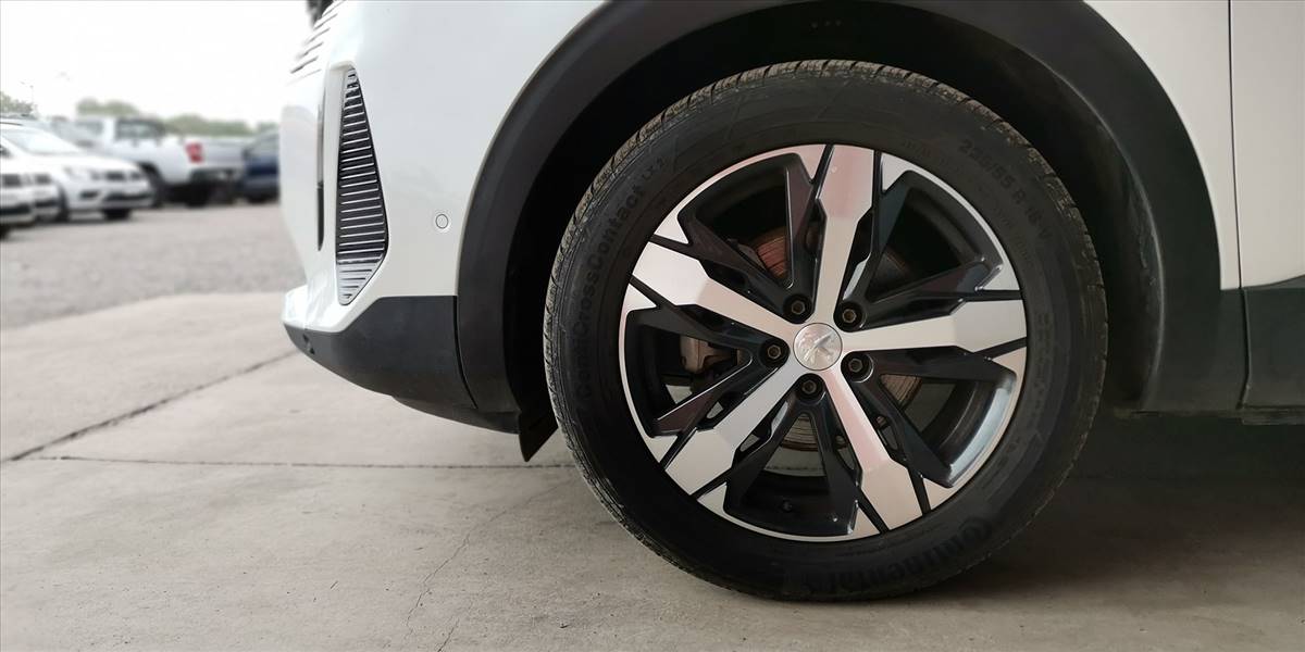 PEUGEOT 3008 BLUE HDI 130 EAT8 1.5 AUT - Imagen 18