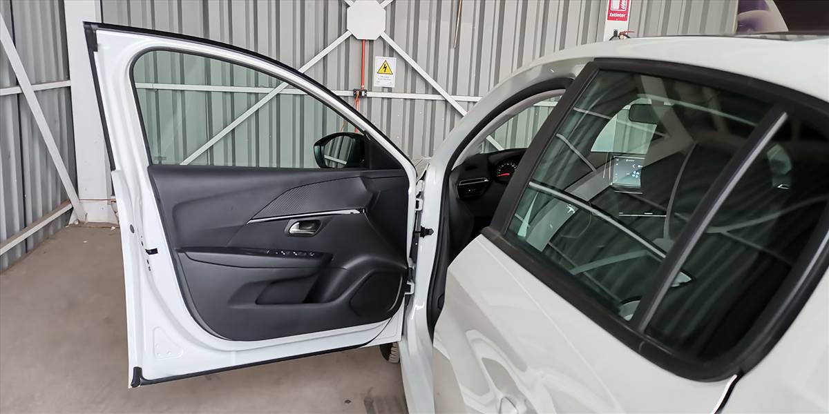 PEUGEOT 208 STYLE PURETECH 75 1.2 - Imagen 31