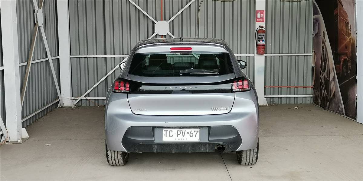 PEUGEOT 208 STYLE PURETECH 75 1.2 - Imagen 37