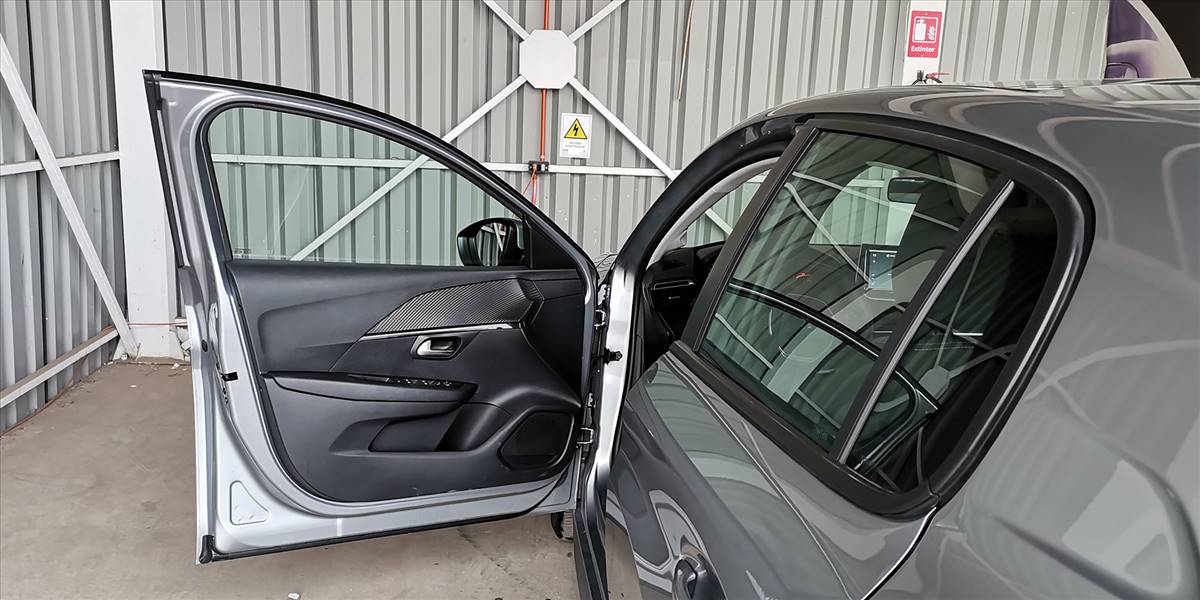 PEUGEOT 208 PURETECH 75 MT 1.2 - Imagen 28