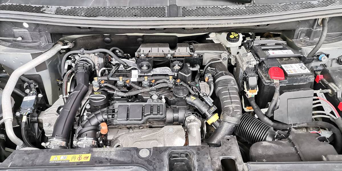 PEUGEOT 3008 BLUE HDI 130 EAT8 1.5 AUT - Imagen 16