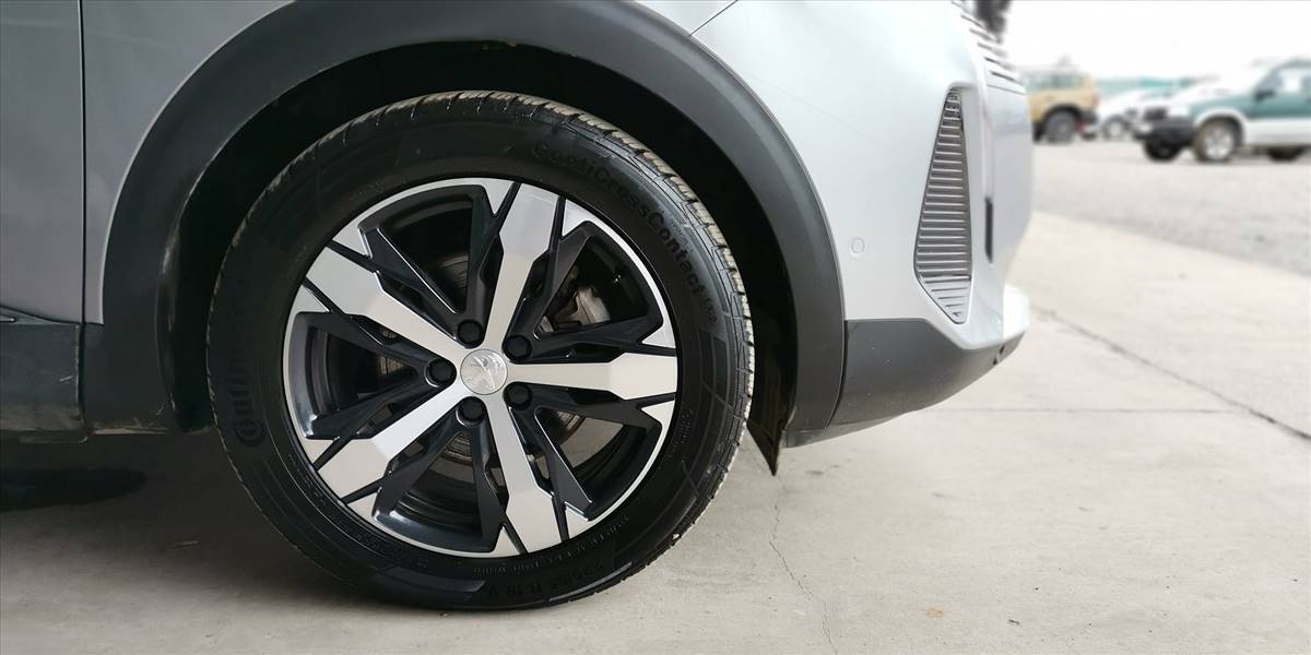 PEUGEOT 3008 BLUE HDI 130 EAT8 1.5 AUT - Imagen 17
