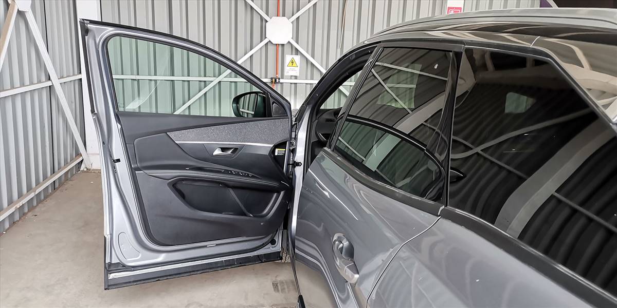 PEUGEOT 3008 BLUE HDI 130 EAT8 1.5 AUT - Imagen 27