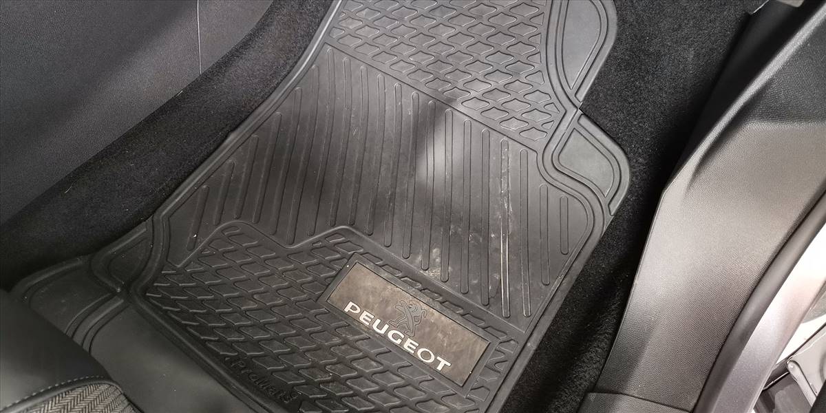 PEUGEOT 3008 BLUE HDI 130 EAT8 1.5 AUT - Imagen 30