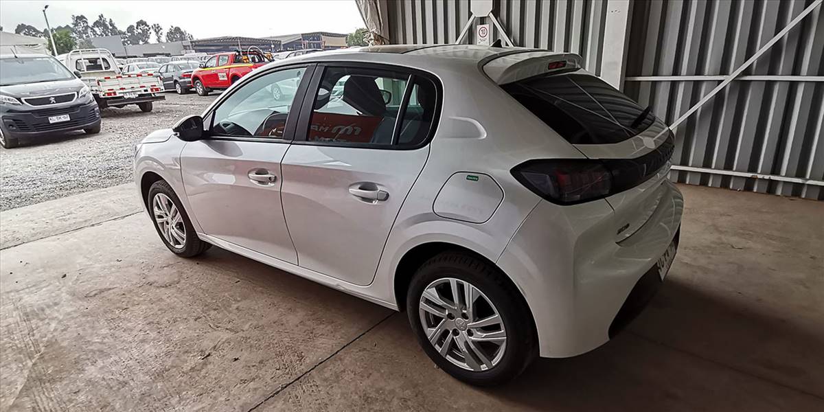 PEUGEOT 208 STYLE PURETECH 75 1.2 - Imagen 10