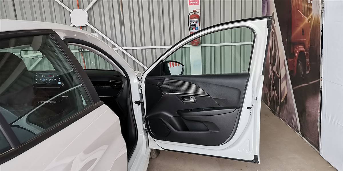 PEUGEOT 208 STYLE PURETECH 75 1.2 - Imagen 29