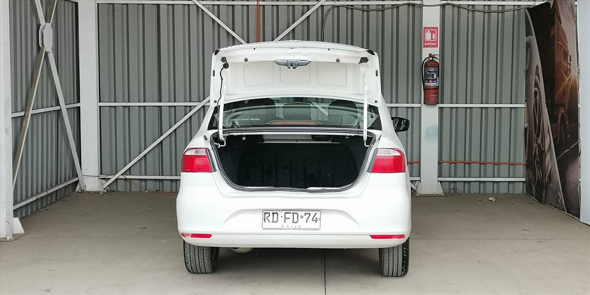 VOLKSWAGEN VOYAGE TRENDLINE 1.6 - Imagen 13