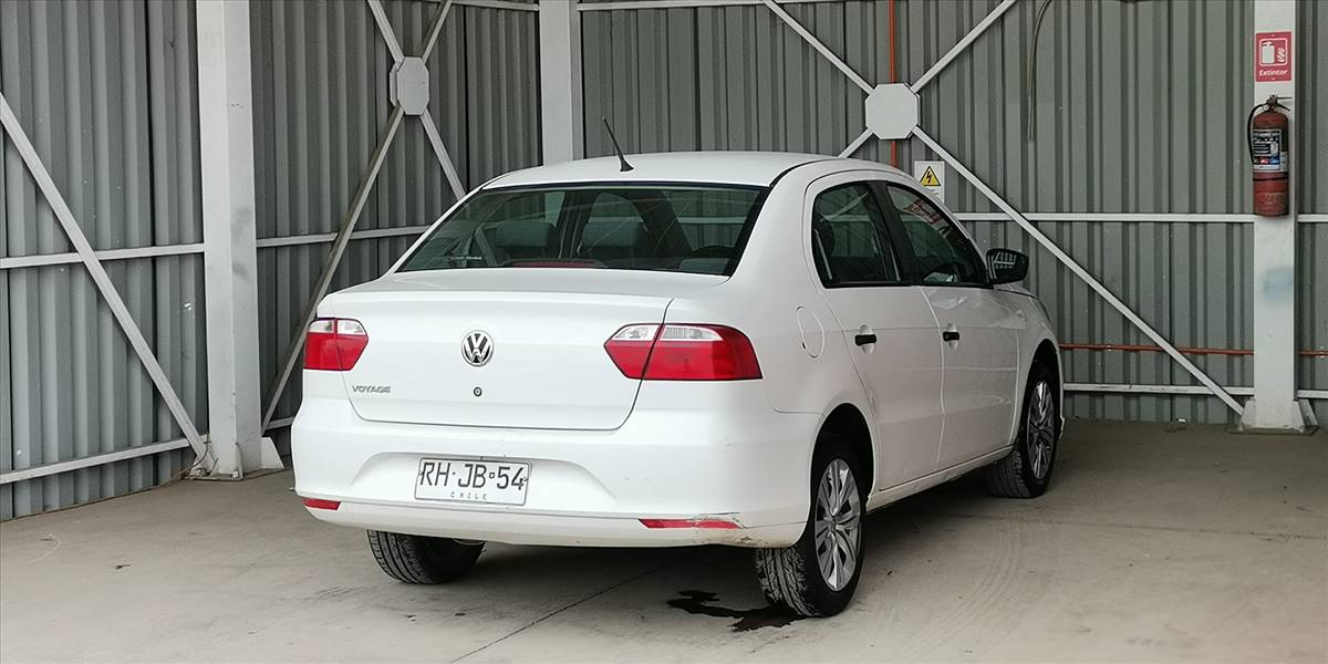 VOLKSWAGEN VOYAGE 1.6 - Imagen 6