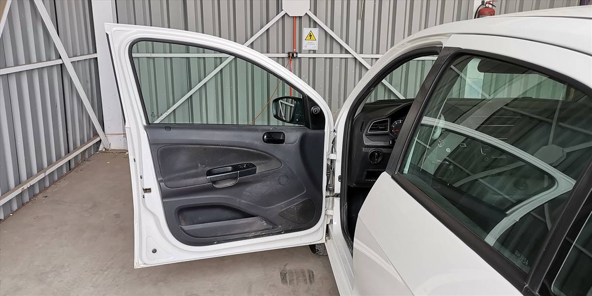 VOLKSWAGEN VOYAGE 1.6 - Imagen 30