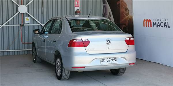VOLKSWAGEN VOYAGE 1.6 - Imagen 9