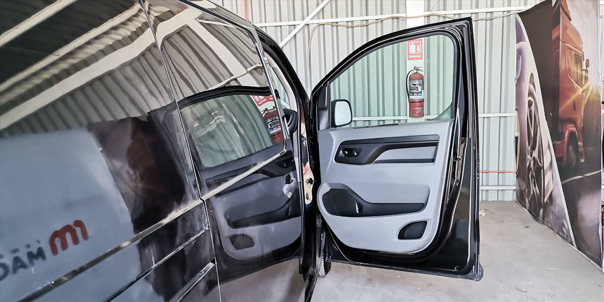 PEUGEOT EXPERT PREMIUM HDI 2.0 - Imagen 25