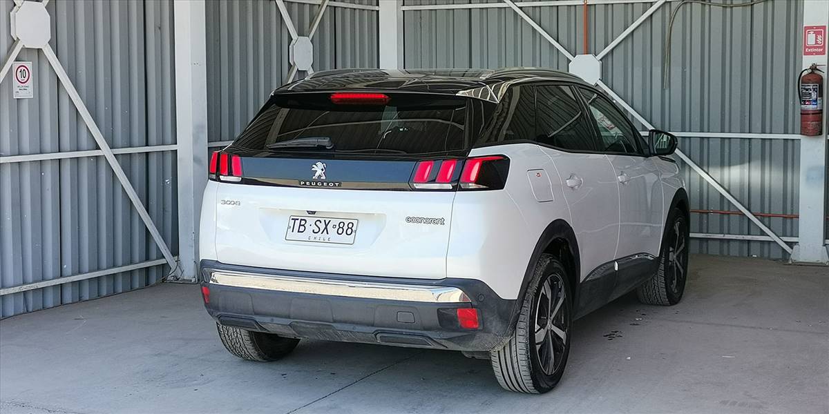PEUGEOT 3008 BLUE HDI 130 EAT8 1.5 AUT - Imagen 1