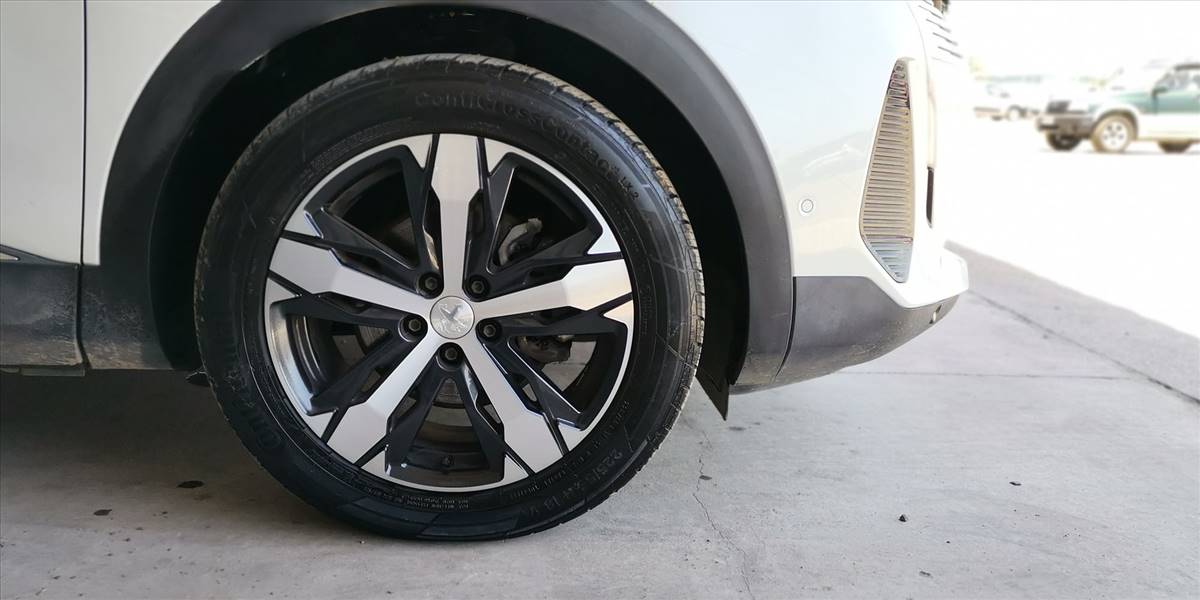 PEUGEOT 3008 BLUE HDI 130 EAT8 1.5 AUT - Imagen 17