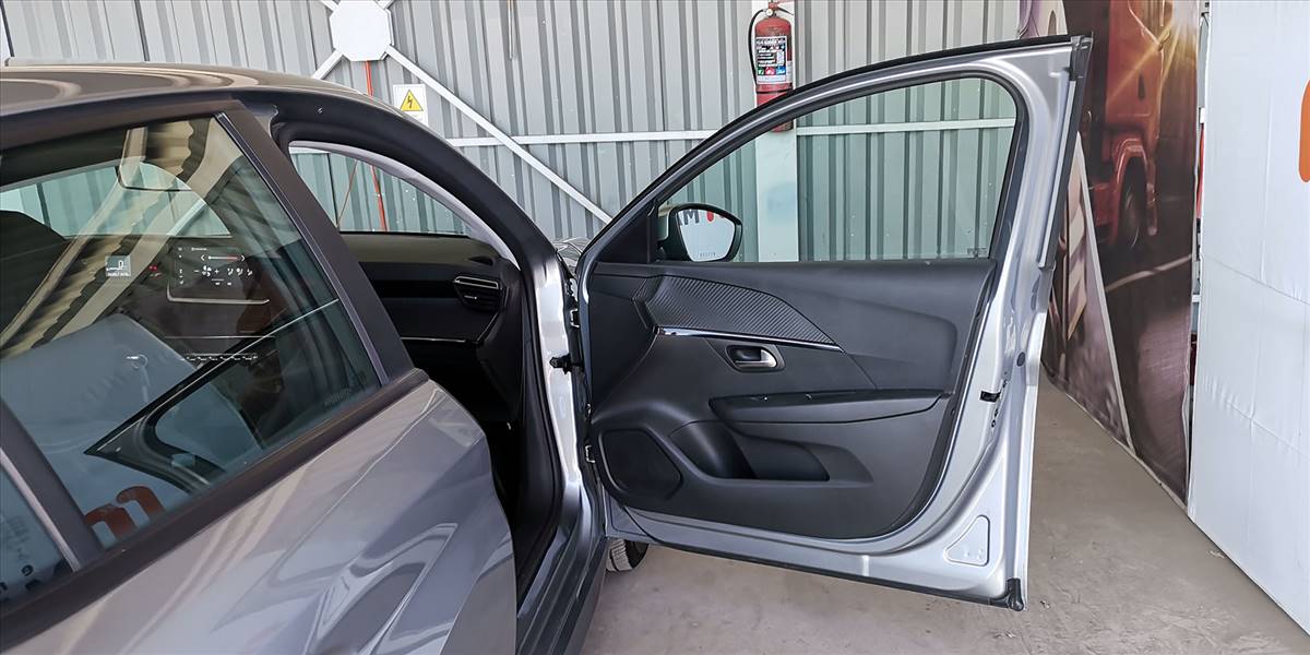 PEUGEOT 208 PURETECH 75 MT 1.2 - Imagen 28