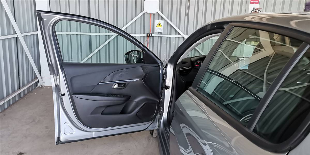 PEUGEOT 208 PURETECH 75 MT 1.2 - Imagen 28