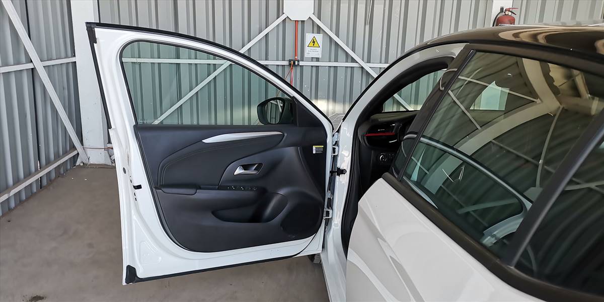 OPEL CORSA 100 1.2 AUT - Imagen 27