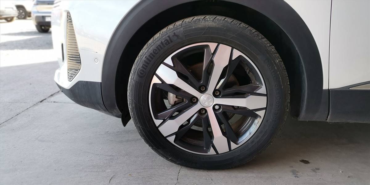 PEUGEOT 3008 BLUE HDI 130 EAT8 1.5 AUT - Imagen 18