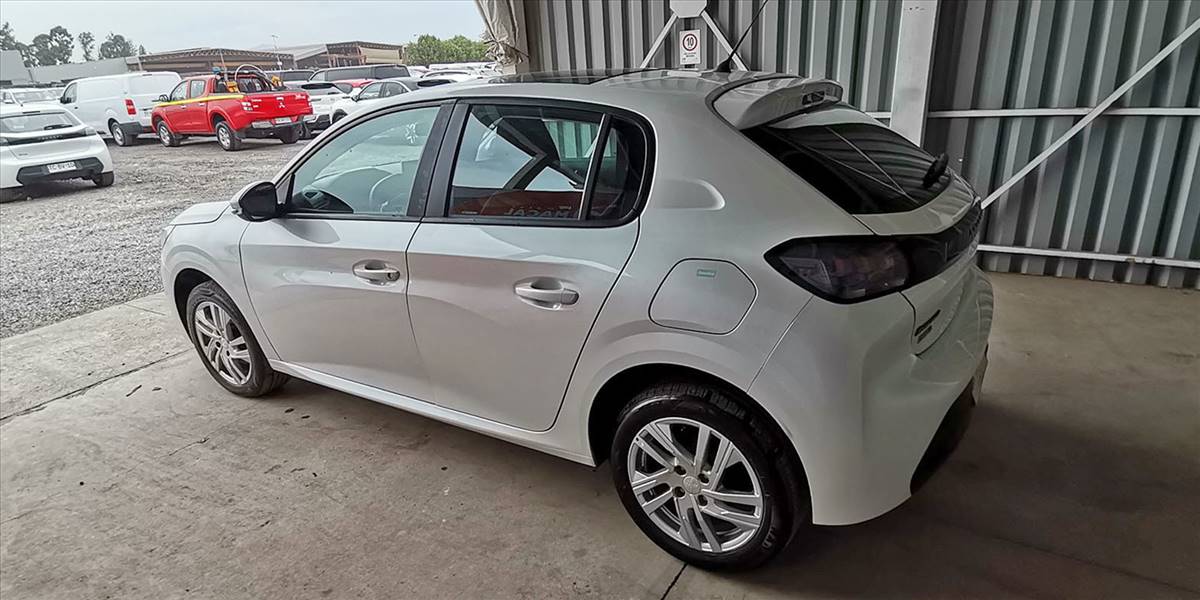 PEUGEOT 208 PURETECH 75 MT 1.2 - Imagen 2
