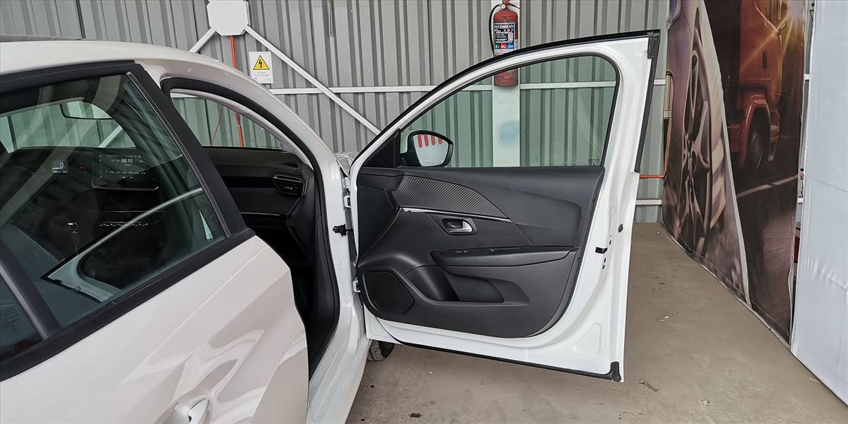 PEUGEOT 208 PURETECH 75 MT 1.2 - Imagen 21
