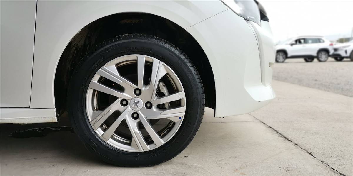 PEUGEOT 208 STYLE PURETECH 75 1.2 - Imagen 20