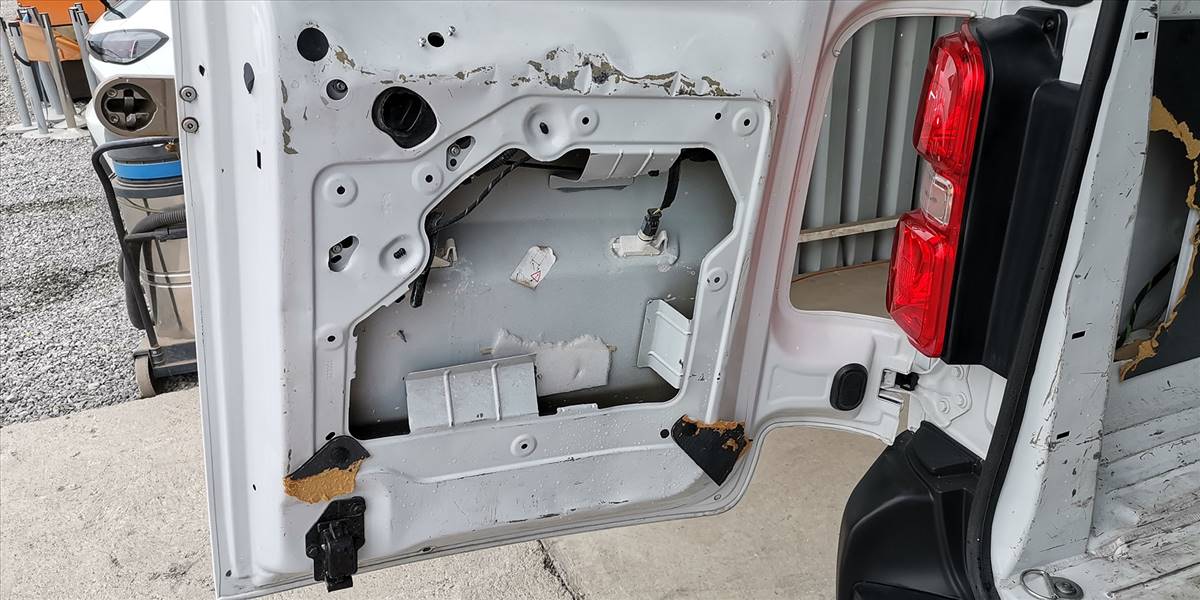 PEUGEOT EXPERT BLUE HDI 145 2.0 - Imagen 40
