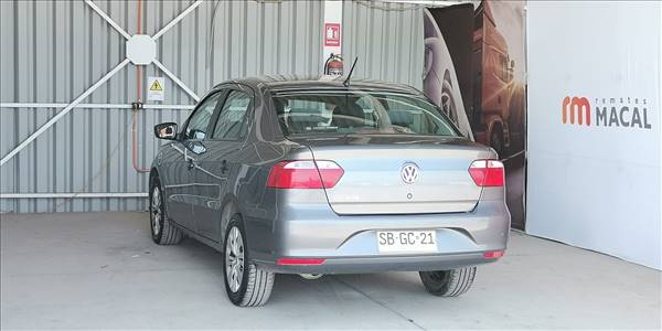 VOLKSWAGEN VOYAGE 1.6 - Imagen 9