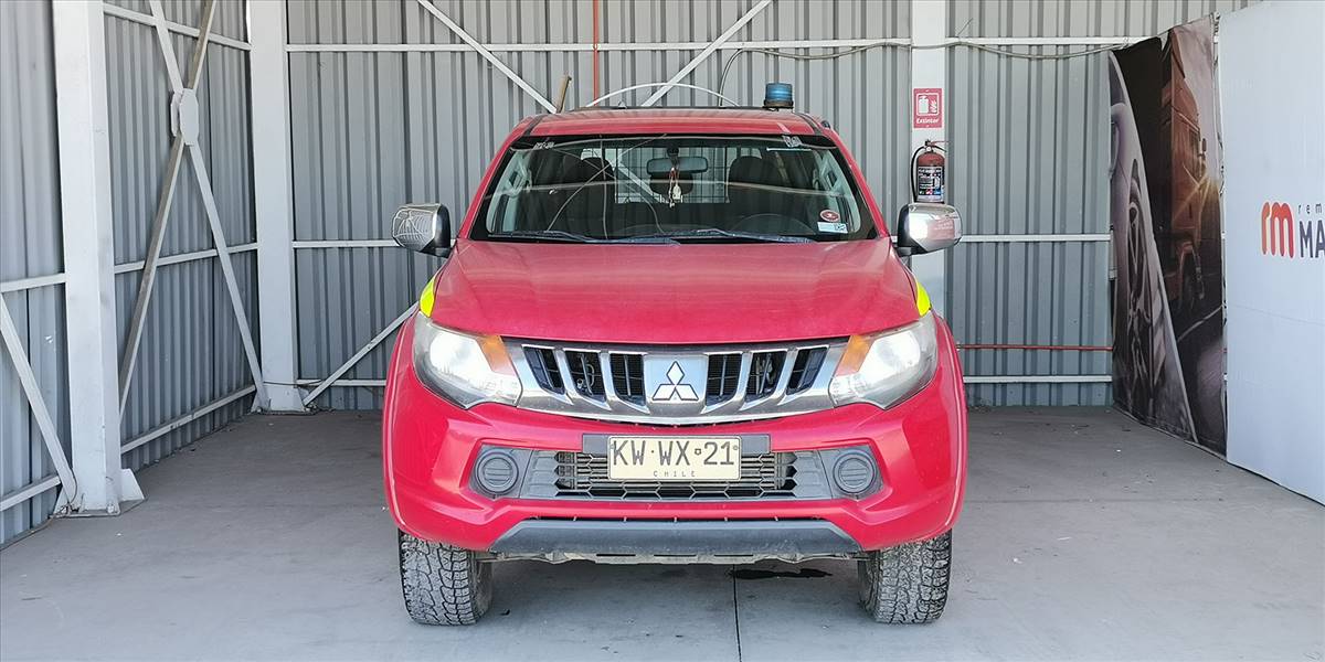 MITSUBISHI L200 KATANA 2.5 - Imagen 24