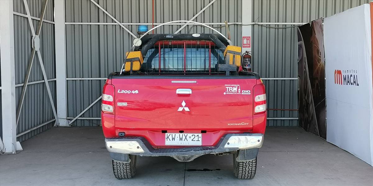 MITSUBISHI L200 KATANA 2.5 - Imagen 29