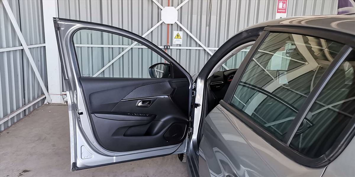 PEUGEOT 208 STYLE PURETECH 75 1.2 - Imagen 31