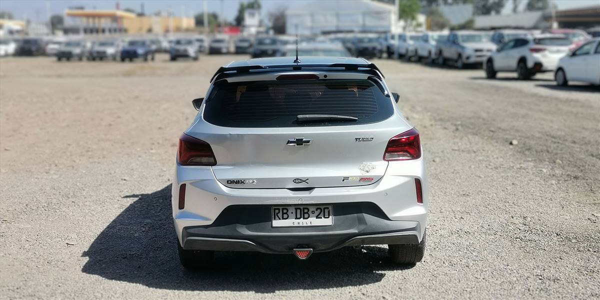 CHEVROLET ONIX HB RS 1.0T - Imagen 30