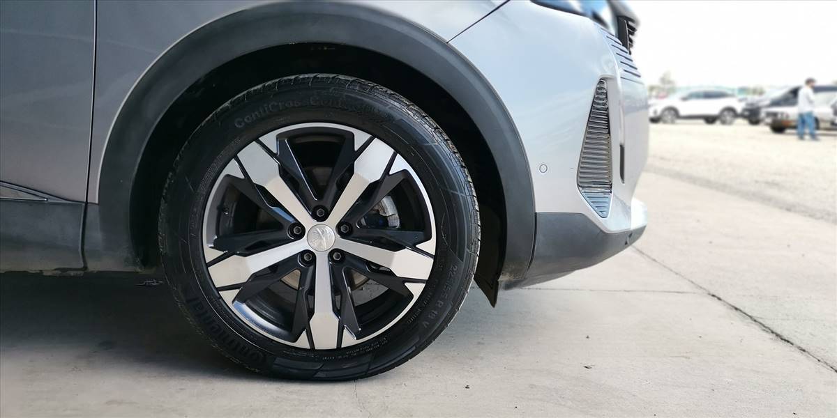 PEUGEOT 3008 BLUE HDI 130 EAT8 1.5 AUT - Imagen 20