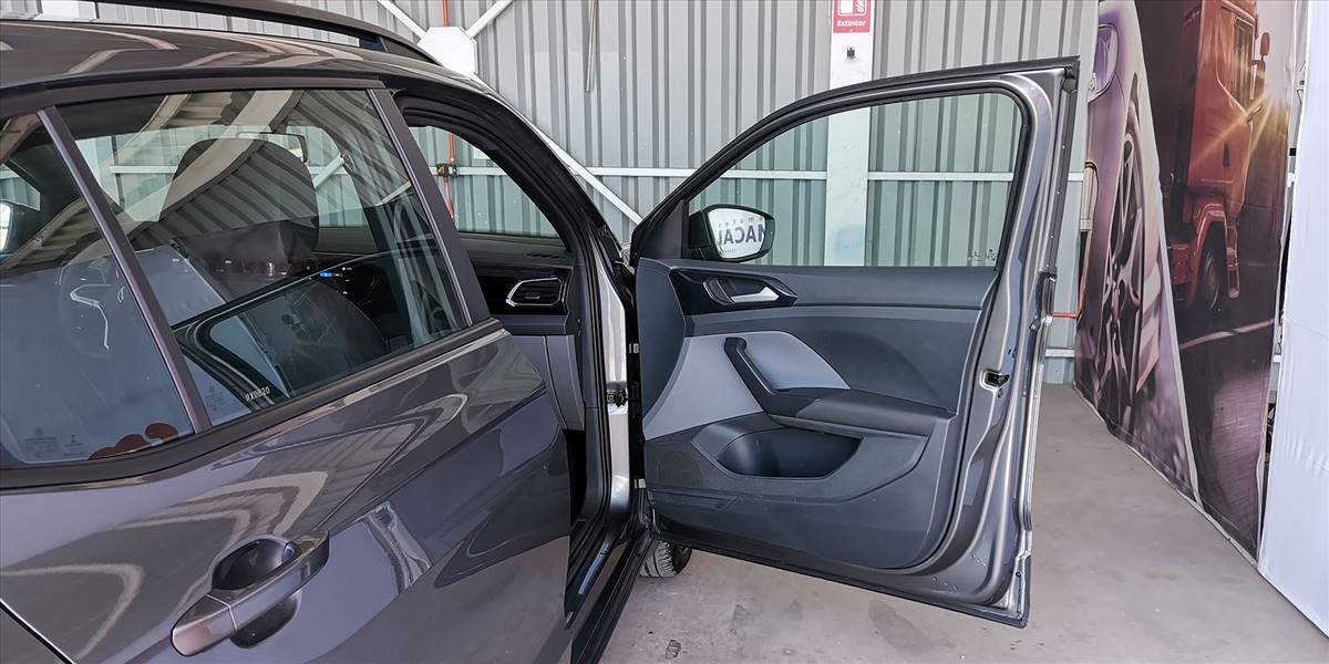 VOLKSWAGEN T CROSS TSI 1.0 AUT - Imagen 31