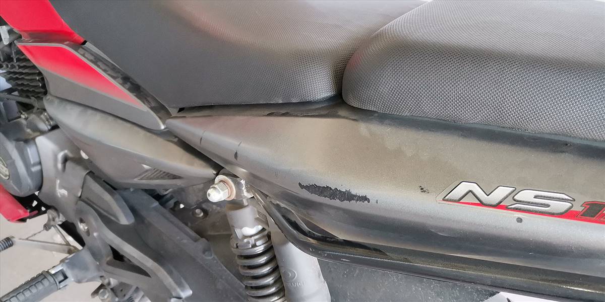 BAJAJ PULSAR NS 125 - Imagen 23