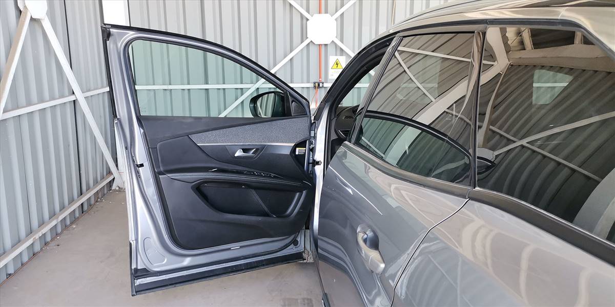PEUGEOT 3008 BLUE HDI 130 EAT8 1.5 AUT - Imagen 27