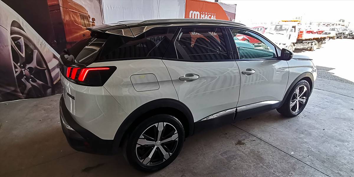 PEUGEOT 3008 BLUE HDI 130 EAT8 1.5 AUT - Imagen 11