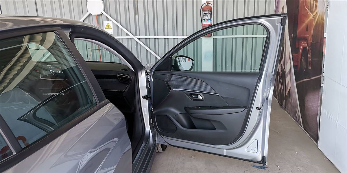 PEUGEOT 208 PURETECH 75 MT 1.2 - Imagen 64