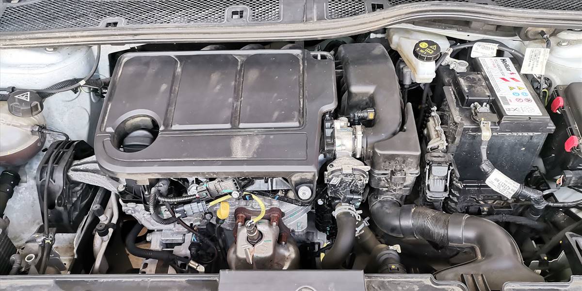 PEUGEOT 208 STYLE PURETECH 75 1.2 - Imagen 16