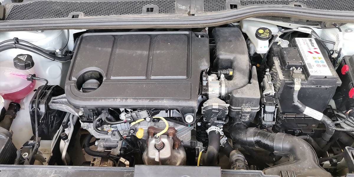 PEUGEOT 208 STYLE PURETECH 75 1.2 - Imagen 16