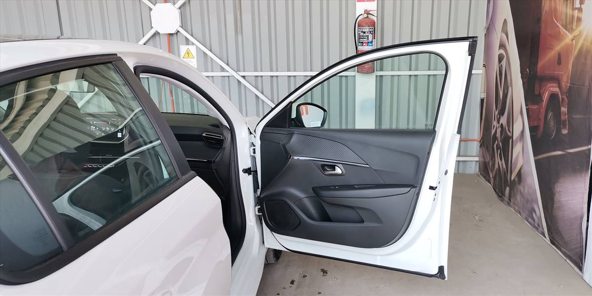 PEUGEOT 208 STYLE PURETECH 75 1.2 - Imagen 29