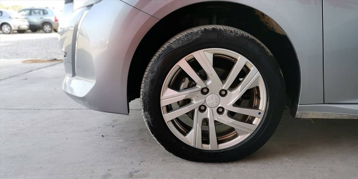 PEUGEOT 208 PURETECH 75 MT 1.2 - Imagen 18