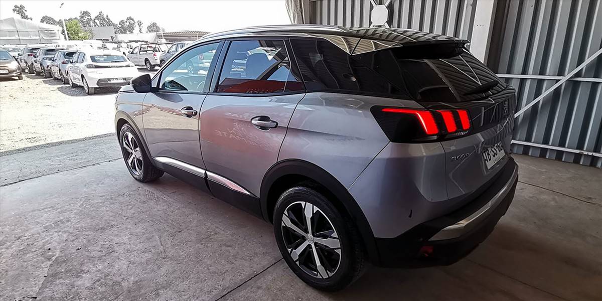 PEUGEOT 3008 BLUE HDI 130 EAT8 1.5 AUT - Imagen 10
