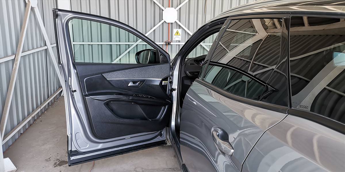PEUGEOT 3008 BLUE HDI 130 EAT8 1.5 AUT - Imagen 27