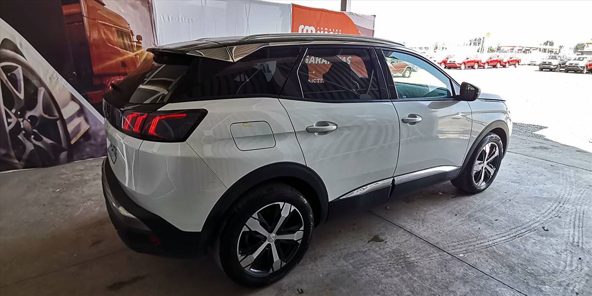 PEUGEOT 3008 BLUE HDI 130 EAT8 1.5 AUT - Imagen 11