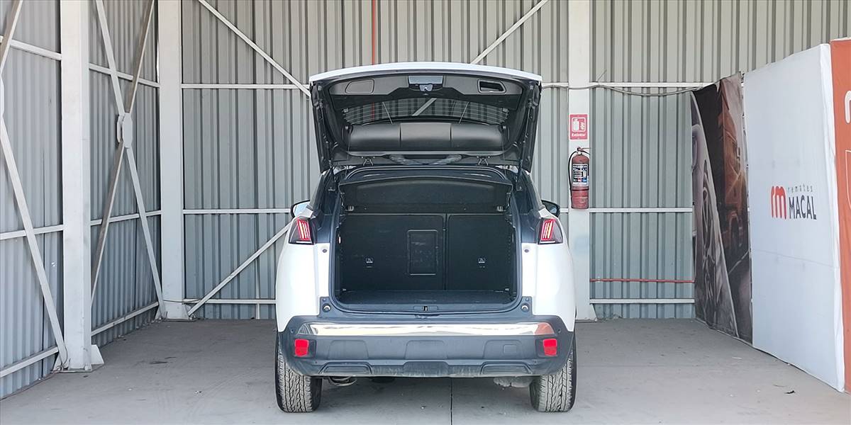 PEUGEOT 3008 BLUE HDI 130 EAT8 1.5 AUT - Imagen 13