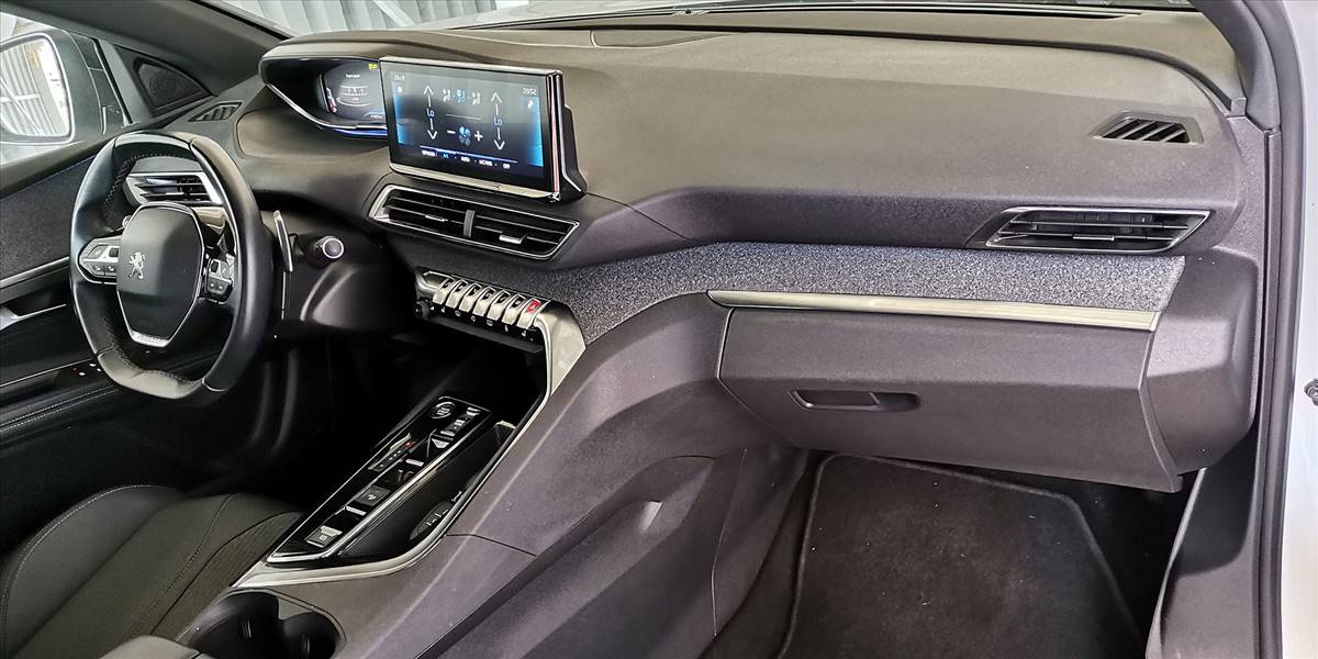 PEUGEOT 3008 BLUE HDI 130 EAT8 1.5 AUT - Imagen 22