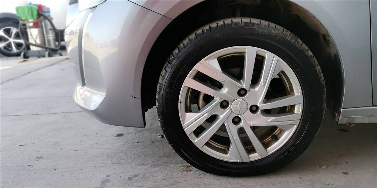 PEUGEOT 208 PURETECH 75 MT 1.2 - Imagen 41